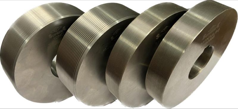 Circular thread rolling dies and flat thread rolling dies